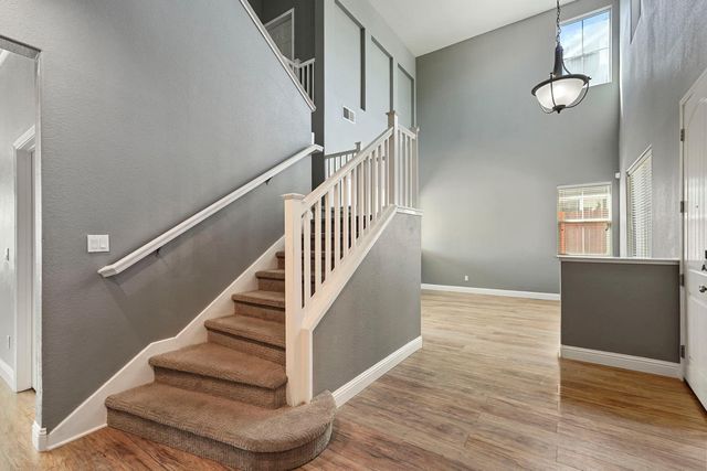 575 Ranger St, Oakdale, CA 95361