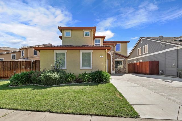 575 Ranger St, Oakdale, CA 95361