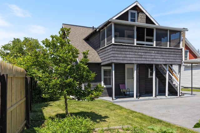 64 Saint Peter Street, Winooski, VT 05404