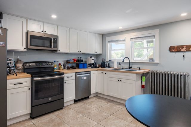 64 Saint Peter Street, Winooski, VT 05404