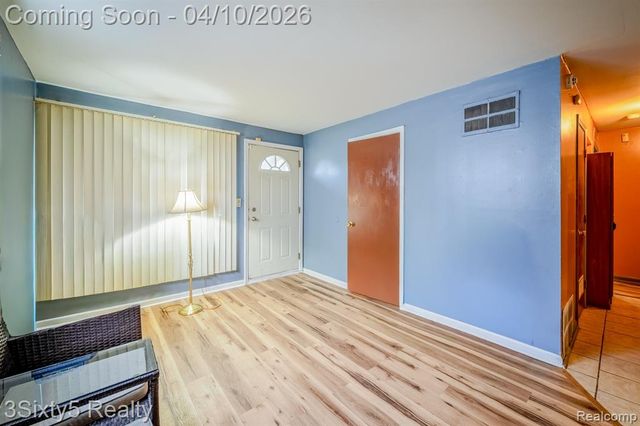 8339 Birch Street, Taylor, MI 48180