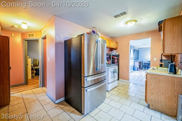 8339 Birch Street, Taylor, MI 48180