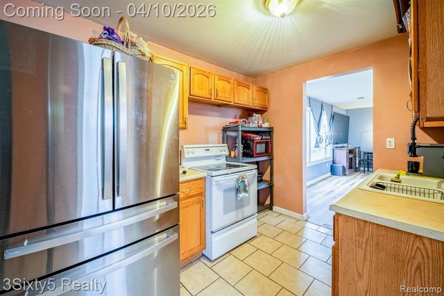 8339 Birch Street, Taylor, MI 48180