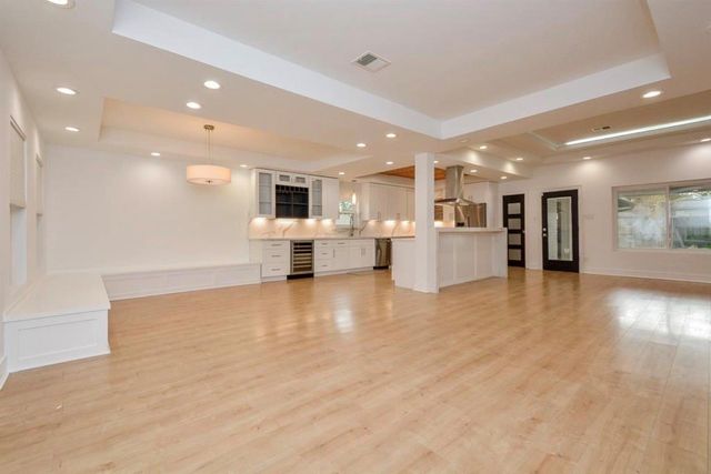 10603 Riverview Drive, Houston, TX 77042