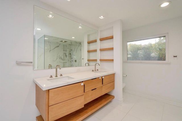 10603 Riverview Drive, Houston, TX 77042