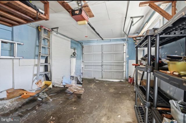 59 GRAYSTONE LN, Levittown, PA 19055