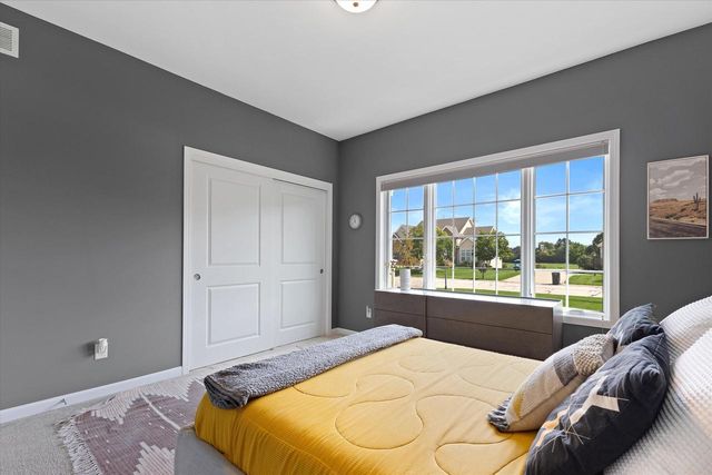 2200 Carlas WAY, Mount Pleasant, WI 53406