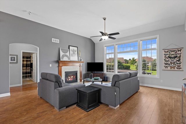 2200 Carlas WAY, Mount Pleasant, WI 53406