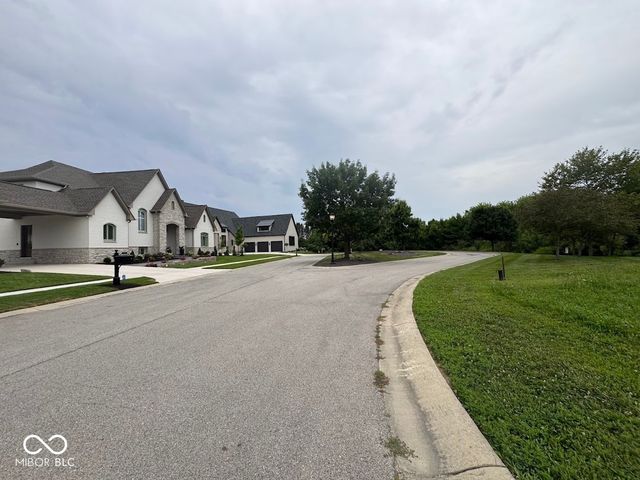 10450 Woodhall, Carmel, IN 46032