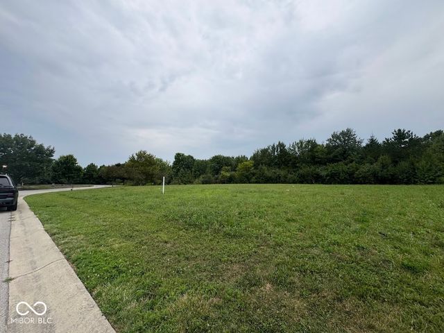 10450 Woodhall, Carmel, IN 46032