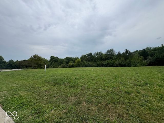 10450 Woodhall, Carmel, IN 46032