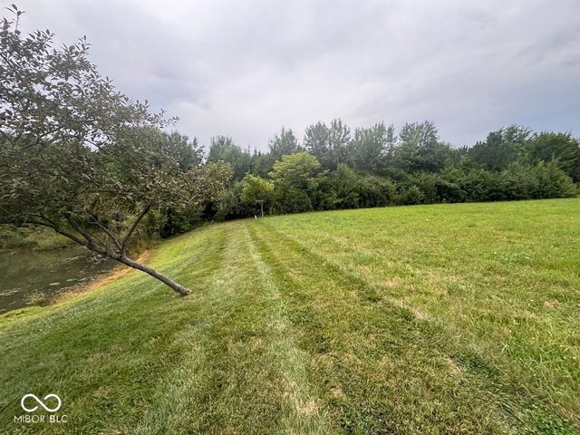 10450 Woodhall, Carmel, IN 46032
