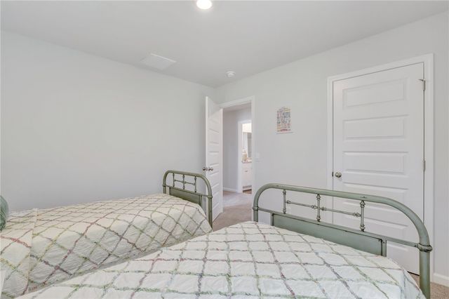 1058 Lakes Blvd, Brunswick, GA 31525