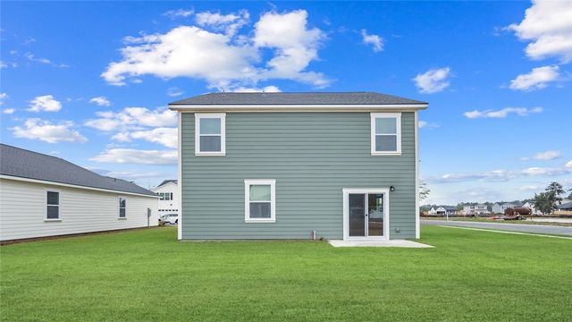 1058 Lakes Blvd, Brunswick, GA 31525