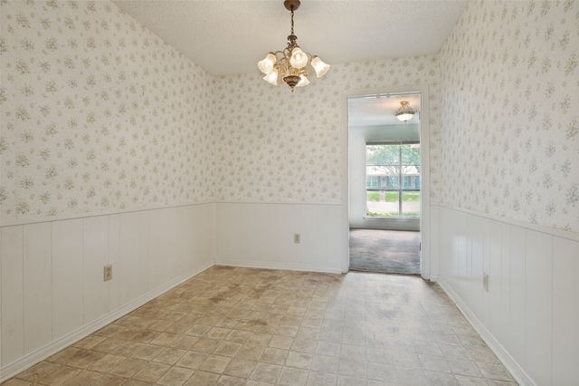 1121 Billie Ruth Lane, Hurst, TX 76053