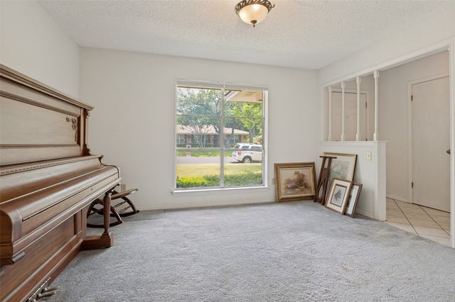 1121 Billie Ruth Lane, Hurst, TX 76053