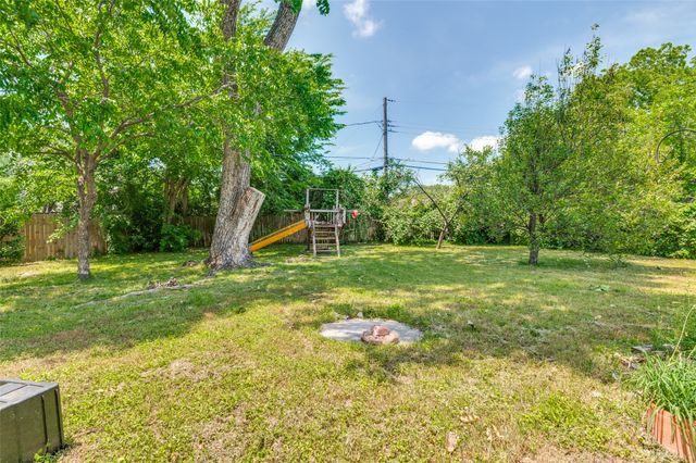 1121 Billie Ruth Lane, Hurst, TX 76053