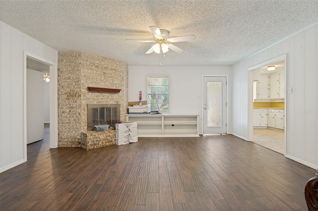 1121 Billie Ruth Lane, Hurst, TX 76053