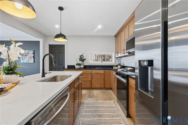 4714 Five Springs Ct, Midlothian, VA 23112