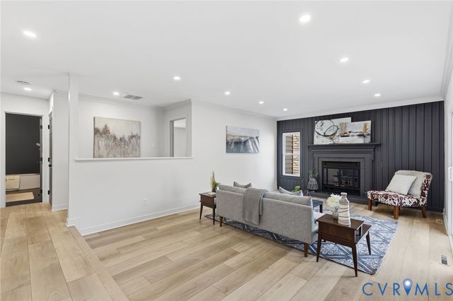 4714 Five Springs Ct, Midlothian, VA 23112