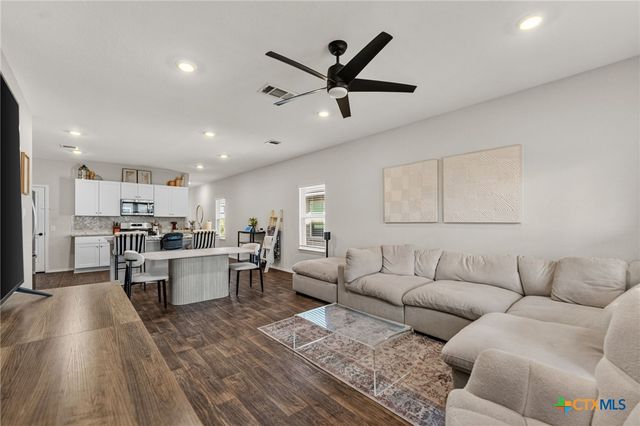 2842 Brogan Creek, New Braunfels, TX 78130