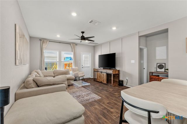 2842 Brogan Creek, New Braunfels, TX 78130
