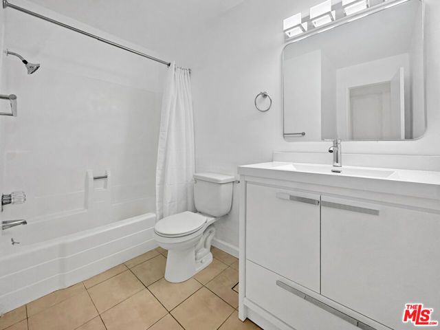 14950 Victory Boulevard 104, Van Nuys (los Angeles), CA 91411