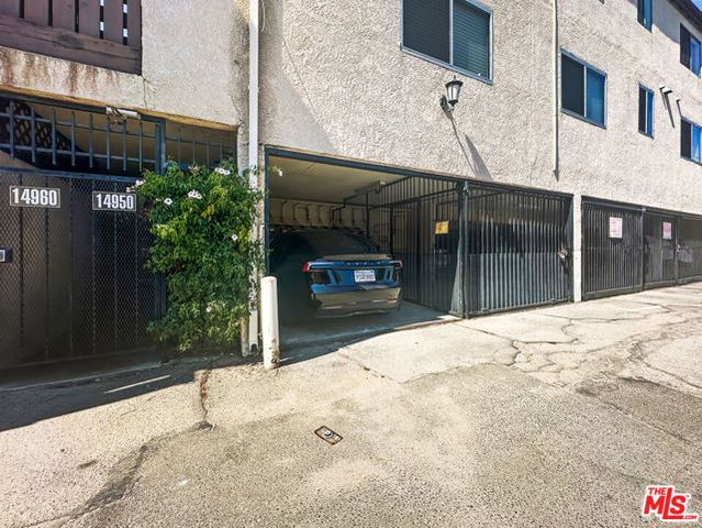 14950 Victory Boulevard 104, Van Nuys (los Angeles), CA 91411