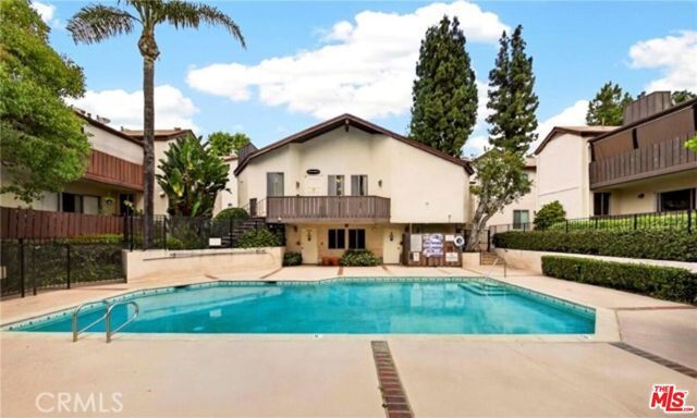 14950 Victory Boulevard 104, Van Nuys (los Angeles), CA 91411