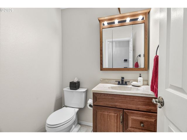 1709 Nw 86TH Way, Vancouver, WA 98665