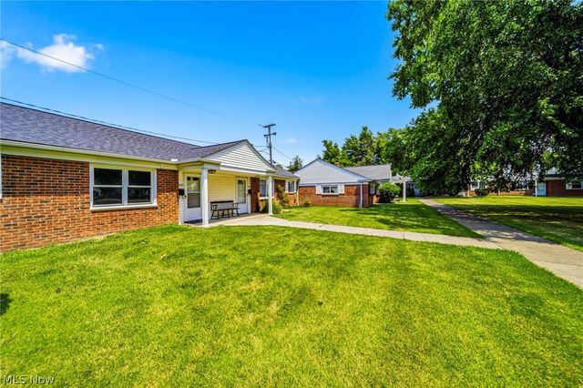 245 E 235th Street 131, Euclid, OH 44123