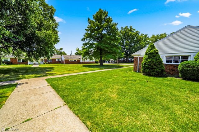 245 E 235th Street 131, Euclid, OH 44123