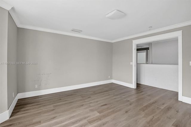 10755 SW 17th Pl, Davie, FL 33324