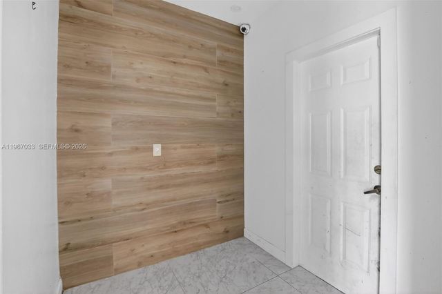 10755 SW 17th Pl, Davie, FL 33324