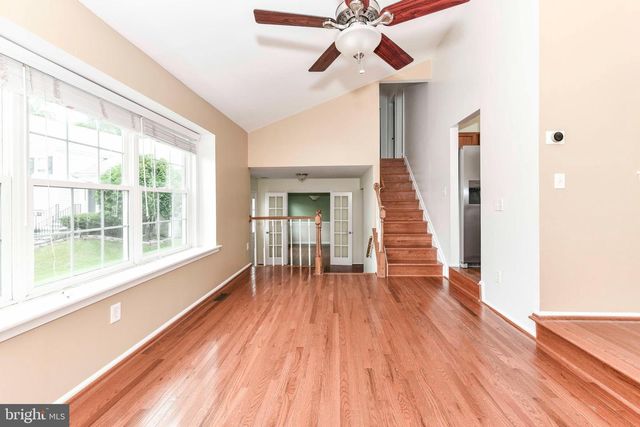 10135 FOREST HILL CIR, Manassas, VA 20110