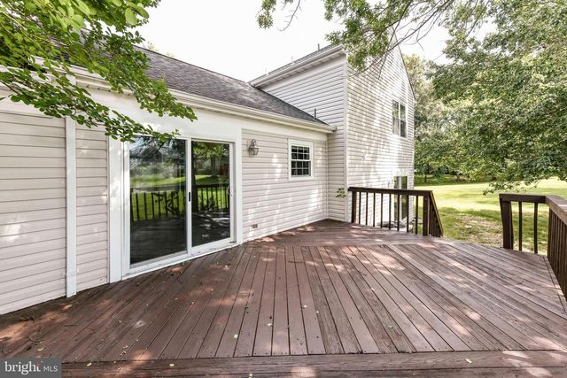 10135 FOREST HILL CIR, Manassas, VA 20110