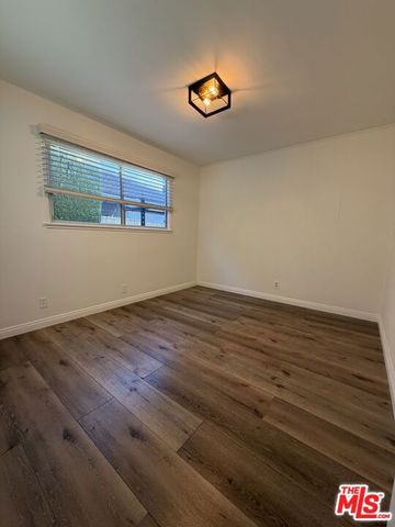 7656 Capistrano Avenue, West Hills, CA 91304