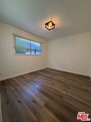 7656 Capistrano Avenue, West Hills, CA 91304