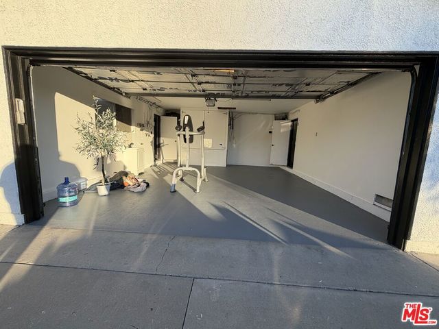 7656 Capistrano Avenue, West Hills, CA 91304