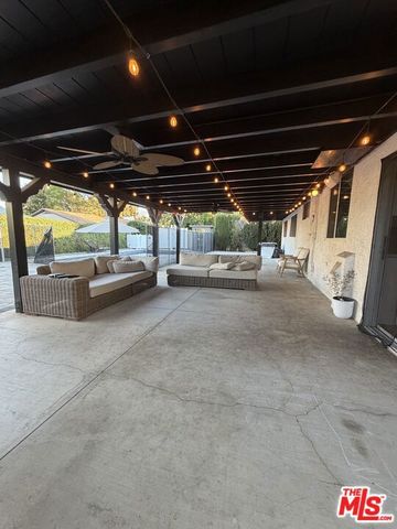 7656 Capistrano Avenue, West Hills, CA 91304