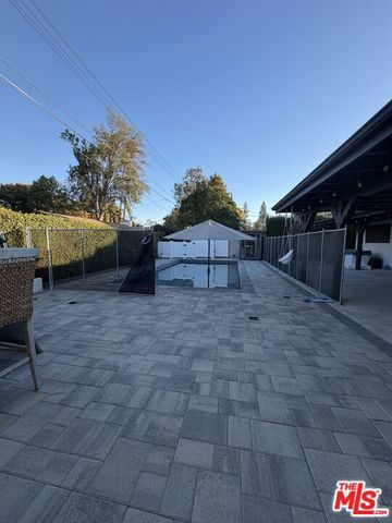 7656 Capistrano Avenue, West Hills, CA 91304