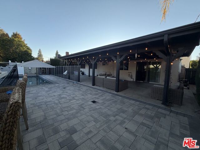 7656 Capistrano Avenue, West Hills, CA 91304