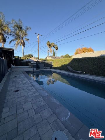 7656 Capistrano Avenue, West Hills, CA 91304