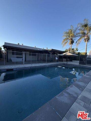 7656 Capistrano Avenue, West Hills, CA 91304