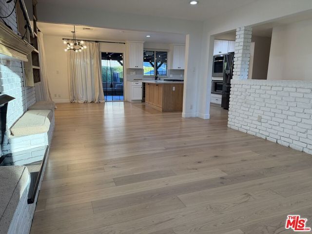 7656 Capistrano Avenue, West Hills, CA 91304