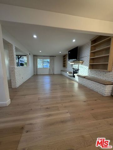 7656 Capistrano Avenue, West Hills, CA 91304