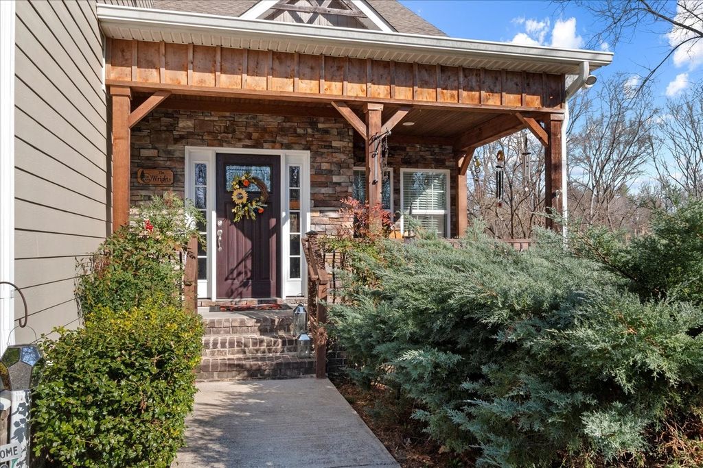 113 Summit Dr, Columbia, TN 38401