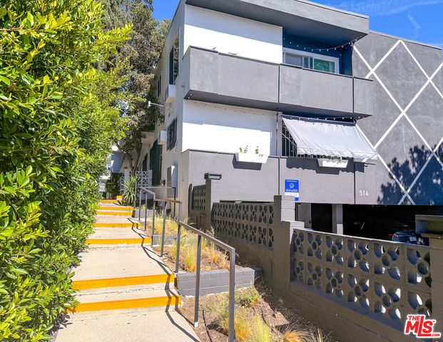 514 N Hayworth Avenue, Los Angeles, CA 90048