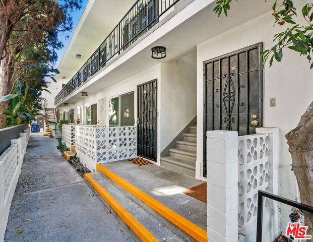 514 N Hayworth Avenue, Los Angeles, CA 90048