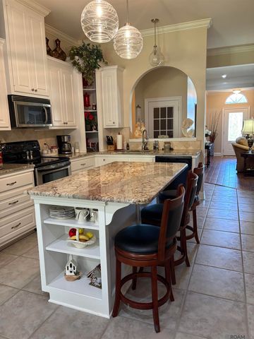 15412 Streamwood Ct, Baton Rouge, LA 70816